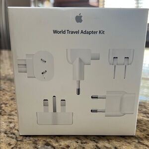 Apple Travel Adapter Kit - White